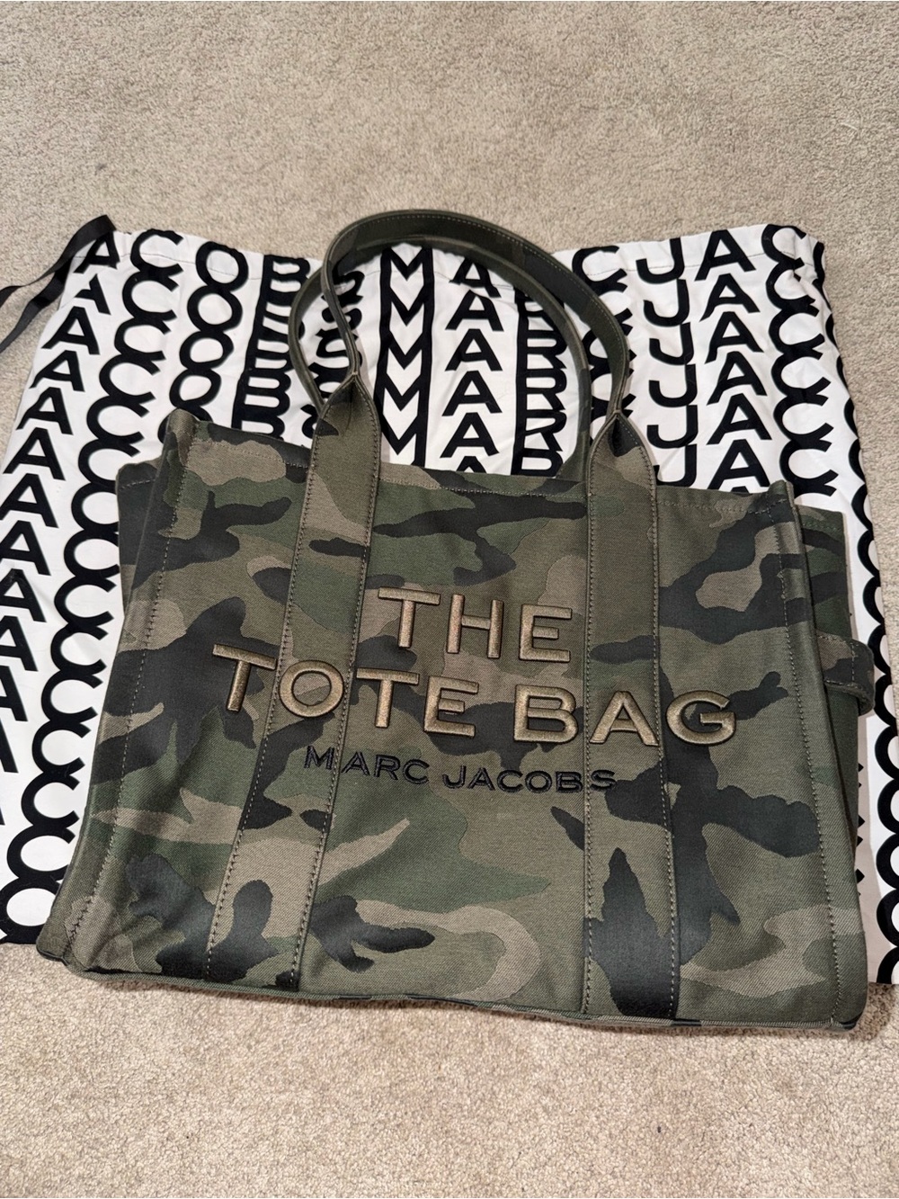 Marc Jacob’s - the camo jacquard tote bag *Large - Picture 2 of 4